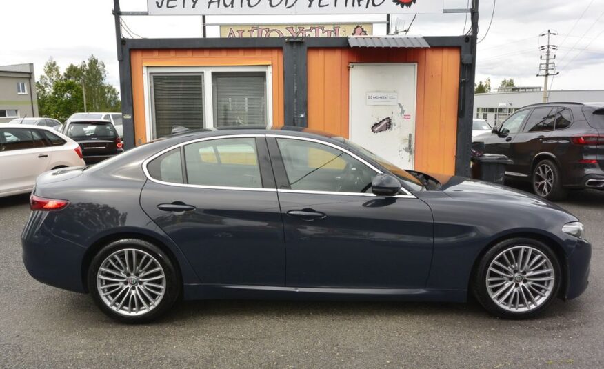 Alfa Romeo Giulia 2.2JTDm SUPER 180PS 132kW