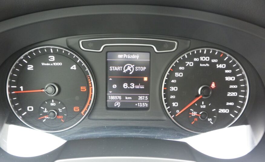 Audi Q3 2.0TDi XENON,NAVI 103kW