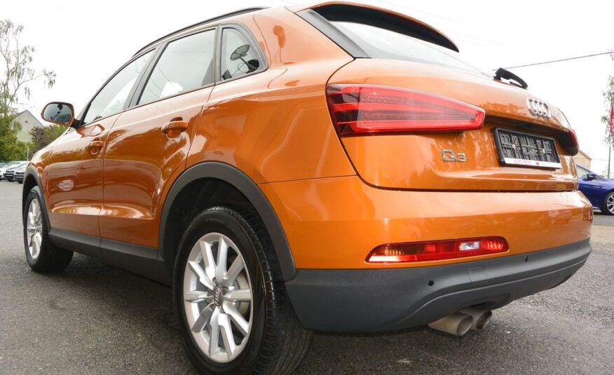 Audi Q3 2.0TDi XENON,NAVI 103kW