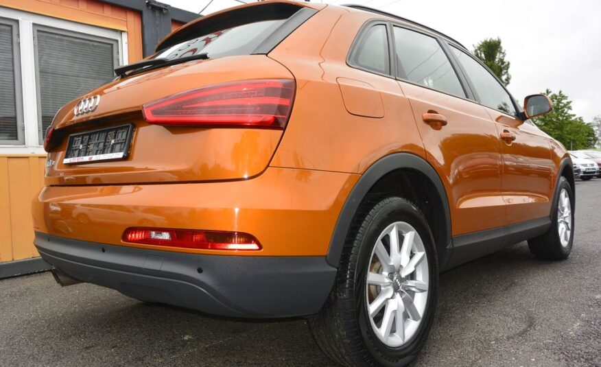 Audi Q3 2.0TDi XENON,NAVI 103kW