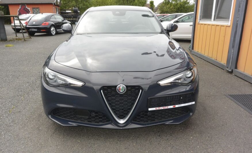 Alfa Romeo Giulia 2.2JTDm SUPER 180PS 132kW