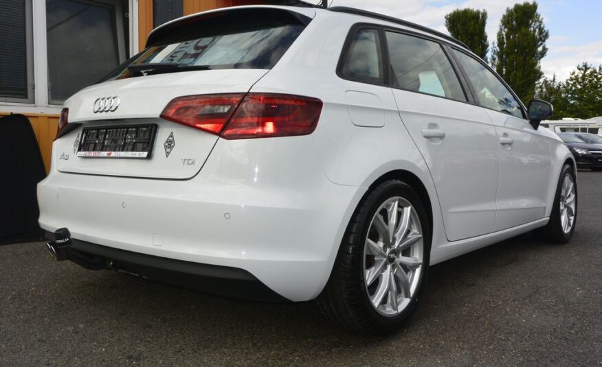 Audi A3 2.0TDi Spotback 110kW Xenon 110kW