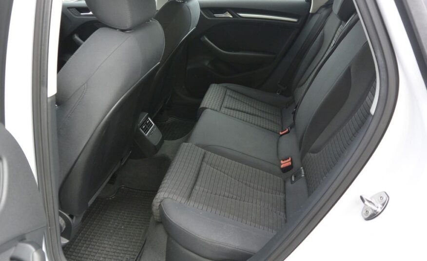 Audi A3 2.0TDi Spotback 110kW Xenon 110kW