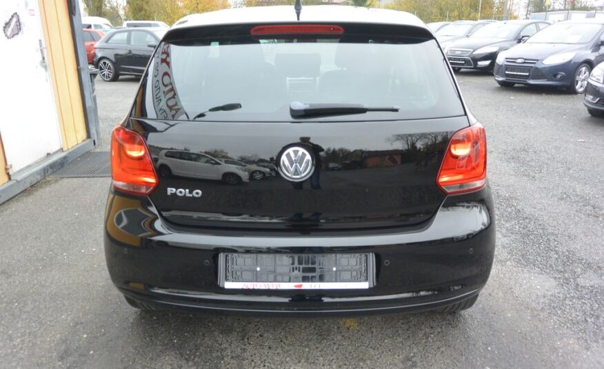 Volkswagen Polo 1.2i 59tis.km autoklima, vyřív 44kW