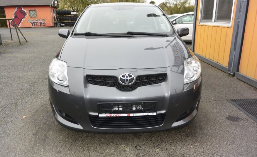 Toyota Auris 1.6VVTi Executive 91kW