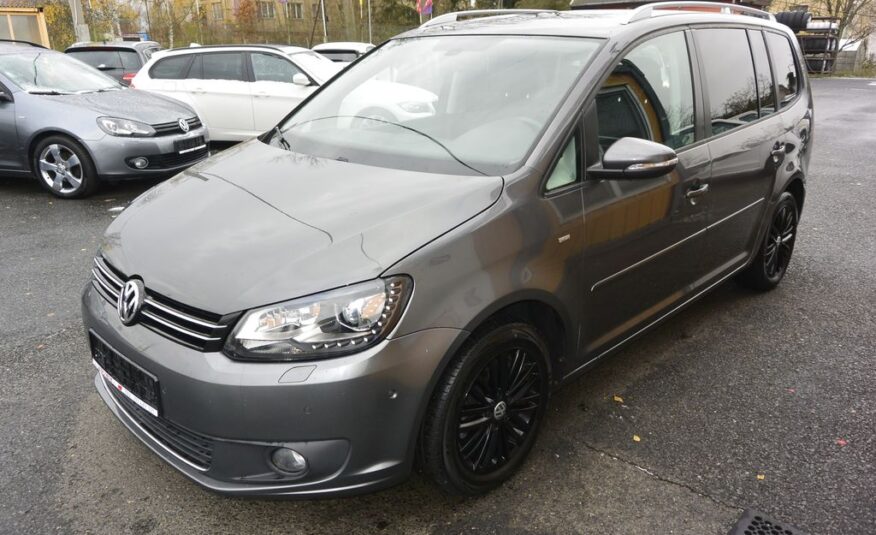 Volkswagen Touran 2.0TDi CUP Xenon 103kW