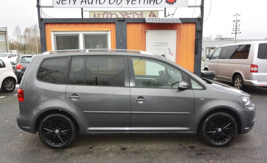 Volkswagen Touran 2.0TDi CUP Xenon 103kW