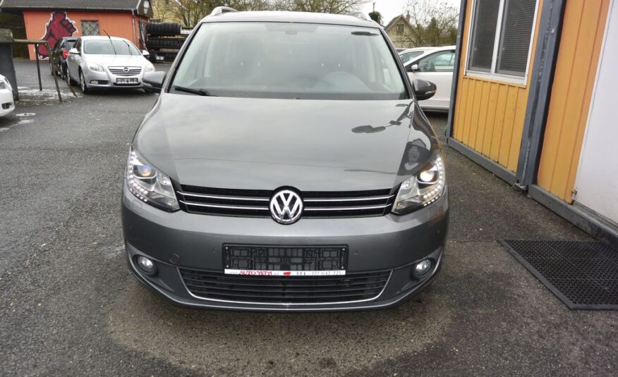 Volkswagen Touran 2.0TDi CUP Xenon 103kW