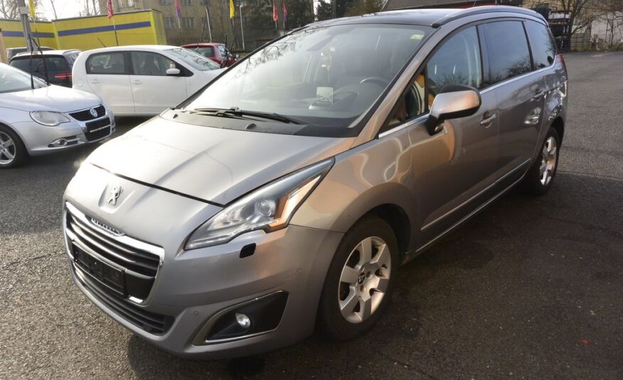 Peugeot 5008 2.0BlueHDi ALLURE 7míst 110kW 110kW