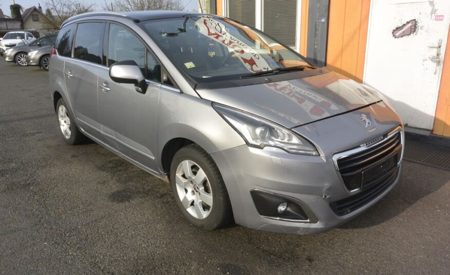 Peugeot 5008 2.0BlueHDi ALLURE 7míst 110kW 110kW