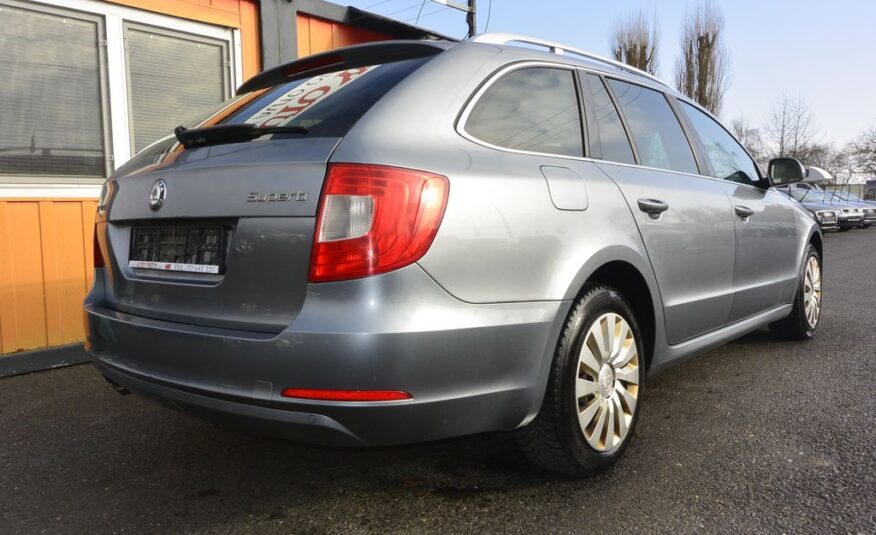 Škoda Superb 2.0TDi DSG 4×4 Ambition 103kW