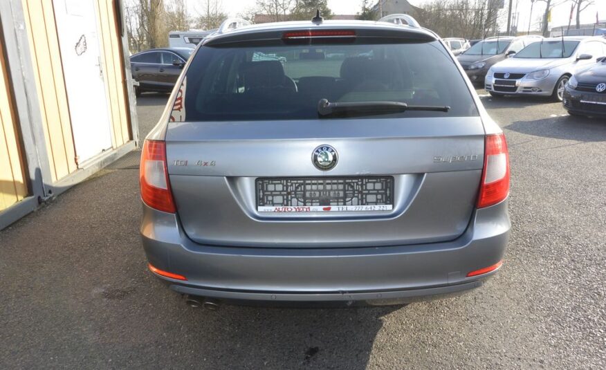 Škoda Superb 2.0TDi DSG 4×4 Ambition 103kW