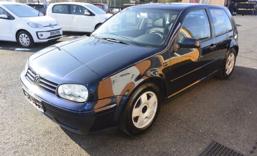 Volkswagen Golf 1.6i 81kW