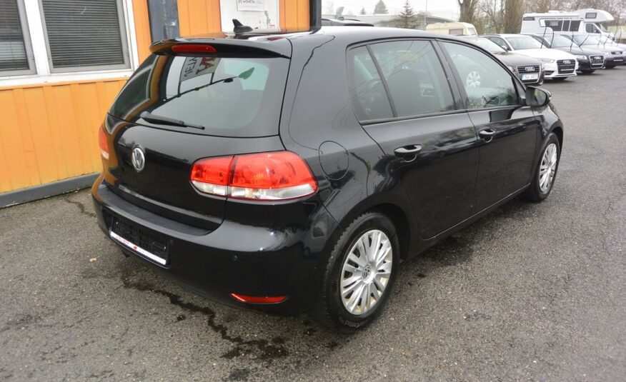 Volkswagen Golf 1.2TSi Match 77kW NAVI 77kW