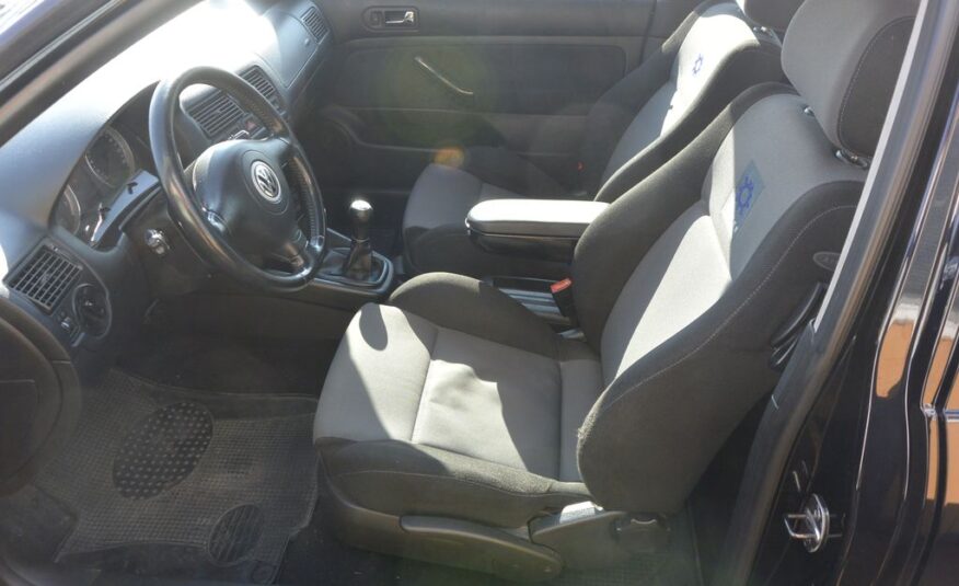 Volkswagen Golf 1.6i 81kW