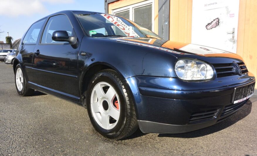 Volkswagen Golf 1.6i 81kW