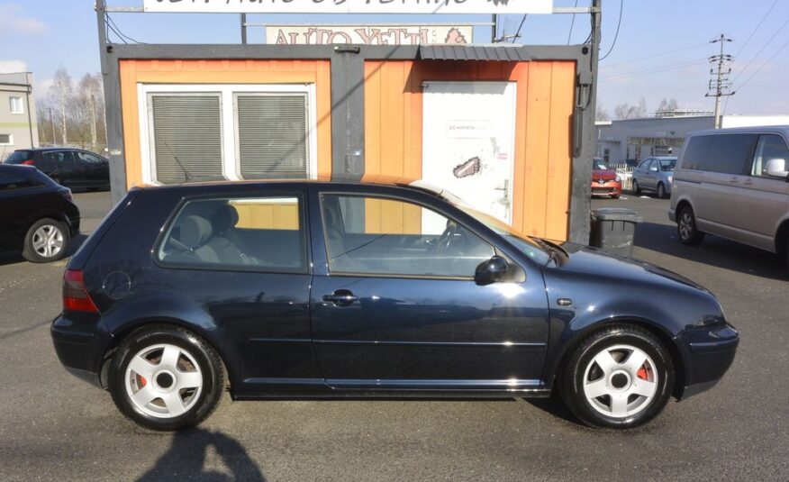 Volkswagen Golf 1.6i 81kW